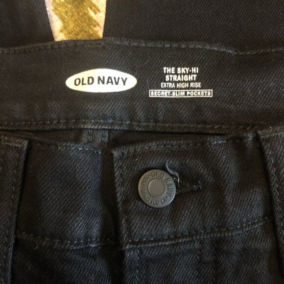 Old Navy The Sky-Hi Straight Extra High Rise Jean Women's Size 12 Black 5-Pocket - Picture 3 of 7